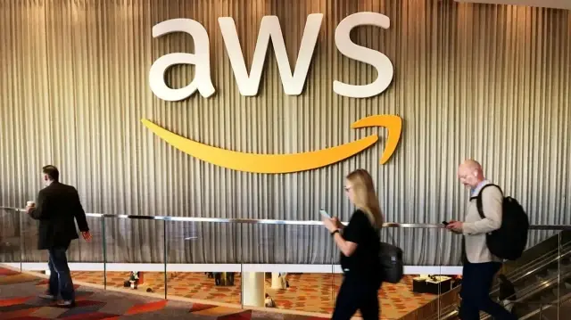 Amazon Web Services (AWS) Kesintisi Küresel Servisleri Vurdu: AWS çöktü mü? Pinterest, Snapchat, Roblox, Fortnite, Duolingo ve Canva erişim sorunu son durum