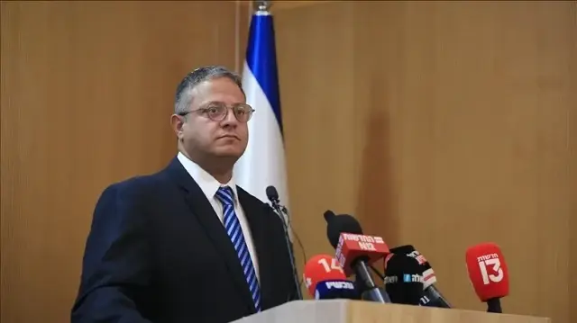 بن غفير يدعو لإقرار مشروع قانون يسمح بإعدام أسرى فلسطينيين