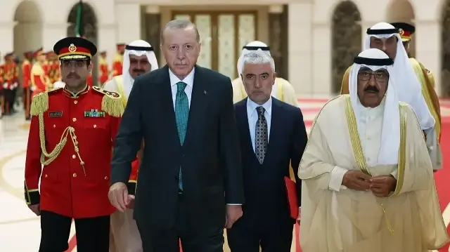 أردوغان يبحث مع أمير الكويت العلاقات الثنائية واتفاق غزة وحل الدولتين