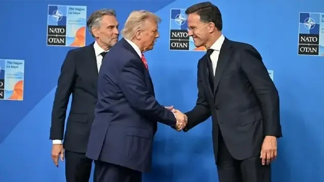 Trump meets NATO's Rutte as Putin summit plans put on hold