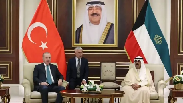 أردوغان يصل الكويت في مستهل جولة خليجية