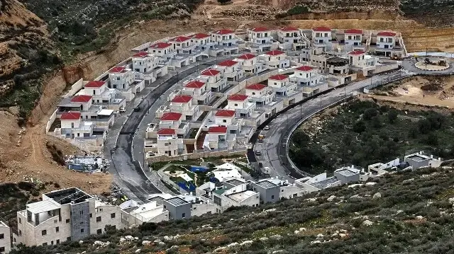 الكنيست يكشف تفاصيل مشروعي قانون لضم الضفة ومستوطنة