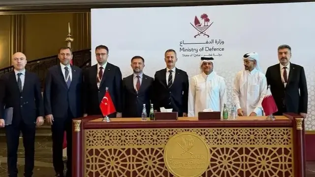 تركيا وقطر توقعان مذكرتي تفاهم لتعزيز التعاون بالصناعات الدفاعية