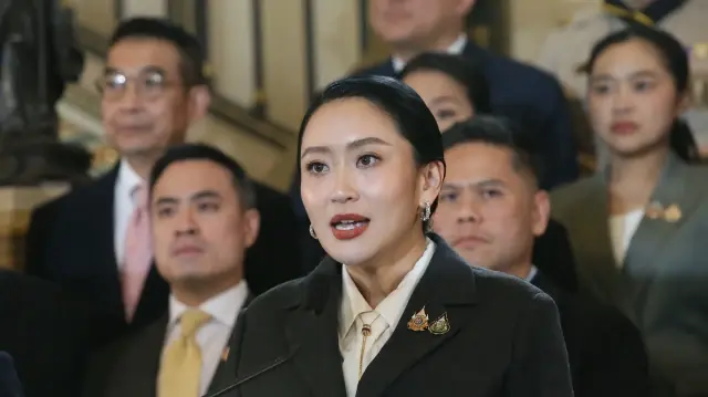 L’ex-Première ministre de Thaïlande, Paetongtarn Shinawatra quitte la direction du parti au pouvoir pour permettre sa réforme interne, après sa destitution par la Cour constitutionnelle.