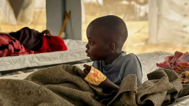 Plus de 58 000 cas suspects et 1 700 décès ont été recensés depuis janvier, selon les autorités et Médecins sans frontières, qui réclament une mobilisation urgente.