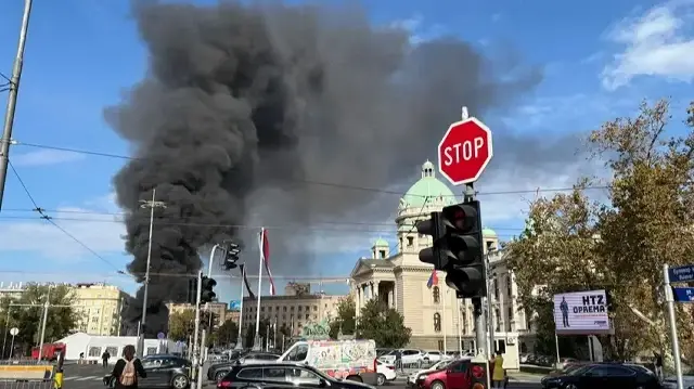 В Белграде у здания парламента произошла стрельба | Фото: Ringier