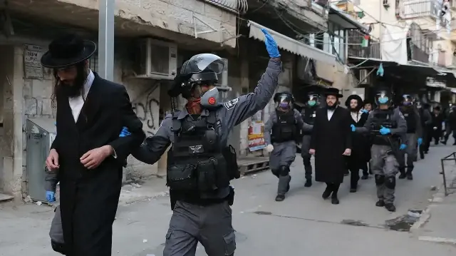 "الموت أفضل من الجيش".. شعار آلاف الحريديم في مظاهرات بدولة الاحتلال