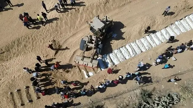 Unidentified Palestinian bodies with torture marks buried in Gaza