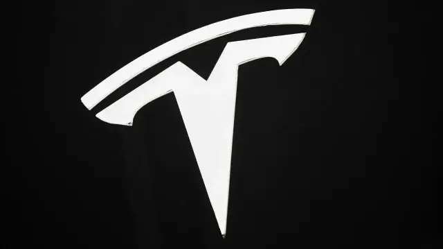 La fin du crédit d’impôt fédéral américaine a dopé les achats de véhicules électriques, sans éviter la baisse des profits.