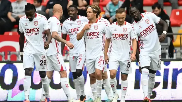 Samsunspor ilk maçında deplasmanda Legia Varşova'yı 1-0 yenmişti.