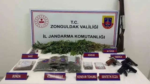 Operasyon sonucu ele geçirilenler.