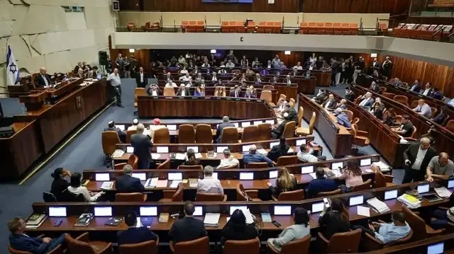 الكنيست وضم الضفة.. استفزاز معارضة أم تمرد يميني ضد نتنياهو؟