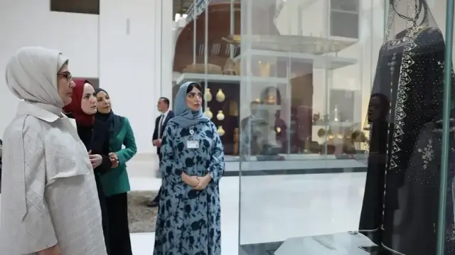 أمينة أردوغان تزور المتحف الوطني العماني