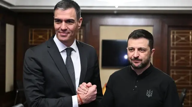 Премьер-министр Испании Педро Санчес и президент Украины Владимир Зеленский.