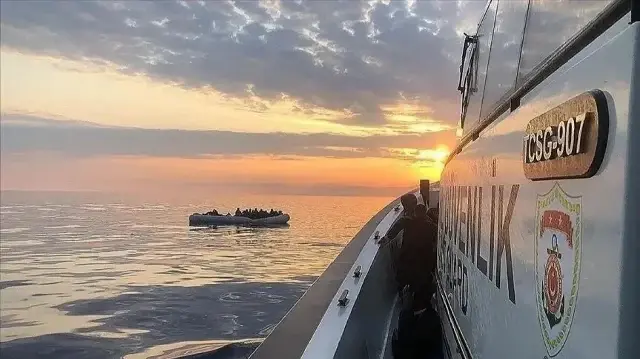 مصرع 14 شخصا بغرق قارب مهاجرين قبالة موغلا التركية