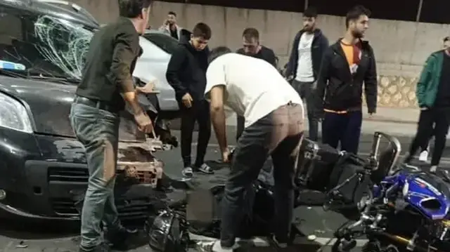 Batman’da hafif ticari araç, motosiklet ve elektrikli bisiklet çarpıştı: 6 yaralı