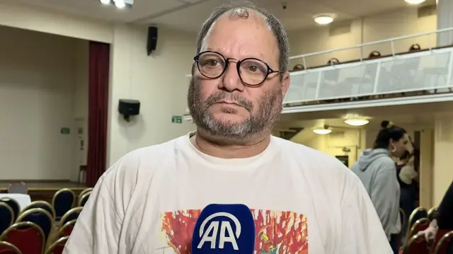 Les mandats d'arrêt délivrés par la Cour pénale internationale (CPI) à l'encontre du Premier ministre Benjamin Netanyahu et de l'ancien ministre de la Défense Yoav Gallant sont dans "l'intérêt d'Israël", a déclaré Ofer Cassif, un parlementaire israélien connu pour sa position audacieuse contre le génocide à Gaza, lors d'un événement organisé à Londres, au Royaume-Uni, le 24 novembre 2024.