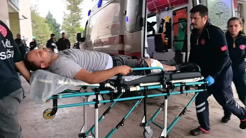 İnegöl ilçesi Fatih Mahallesi Gazi Atatürk Caddesi’nde 19 Ağustos 2022’de Barış A. yönetimindeki 16 AGE 306 plakalı otomobil, Doğancılar Caddesi’nden bisikletiyle yokuş aşağı inen Uras Y.’ye çarpmış, Uras Y. kaldırıldığı İnegöl Devlet Hastanesi’nde 27 gün süren yaşam mücadelesini kaybetmişti.