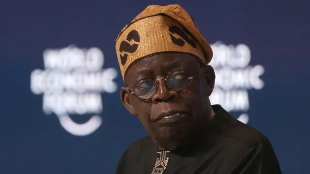Le président nigérian Bola Ahmed Tinubu participe à une table ronde lors de la réunion spéciale du Forum économique mondial à Riyad, le 28 avril 2024.