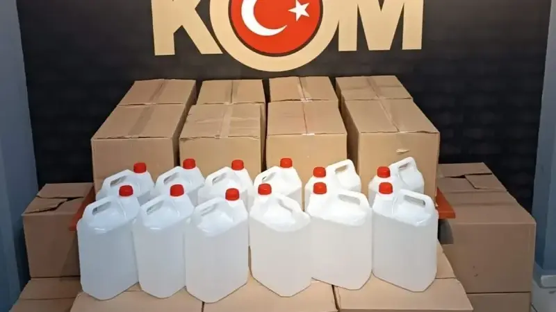 Ele geçirilen kaçak alkoller.