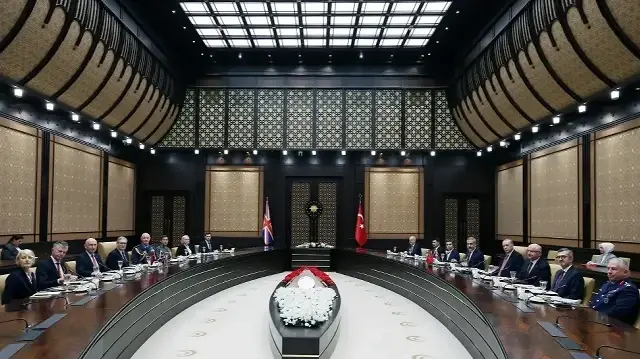 Turkish and British leaders hold comprehensive talks in Ankara