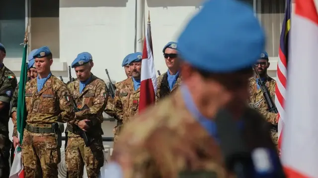 Le général de division Diodato Abagnara, chef de mission et commandant de la force, photographié au quartier général de la FINUL à Naqoura, dans le sud du Liban, le 24 octobre 2025.