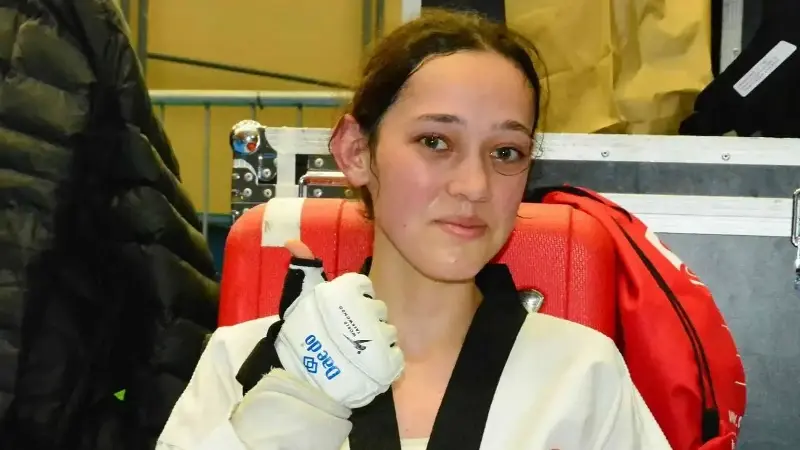 Emine Göğebakan Türkiye'ye, 2025 Dünya Tekvando Şampiyonası'ndaki ilk altın madalyasını kazandırdı.