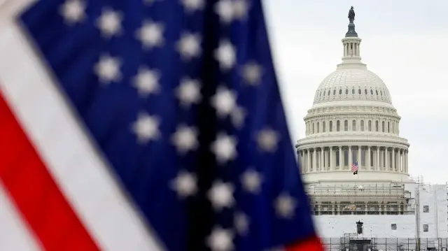 Белый дом провел серию брифингов после ударов по судам наркоторговцев.