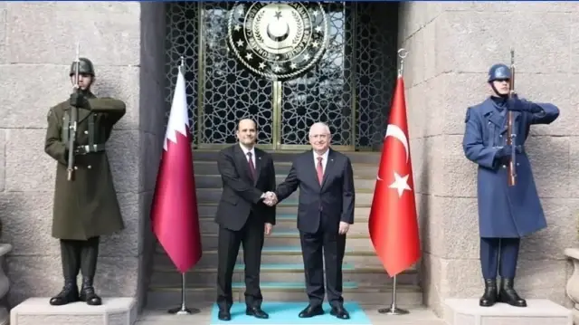 Яшар Гюлер с шейхом Саудом бин Абдурахманом бин Хасаном бин Али Аль Сани