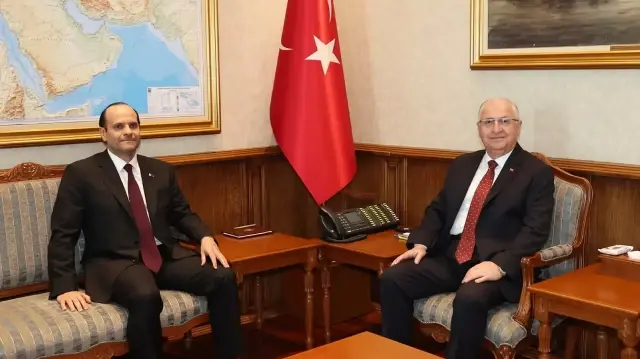 وزير الدفاع القطري: فخورون بالشراكة الاستراتيجية مع تركيا