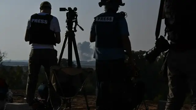 تخشى أن يراها العالم.. دولة الاحتلال تستعد لدخول الصحفيين إلى غزة