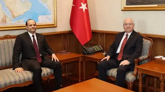 وزير الدفاع التركي يلتقي نظيره القطري في أنقرة
