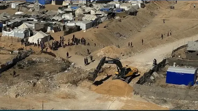 Поиски ведутся сотрудниками МККК и отрядами ХАМАС