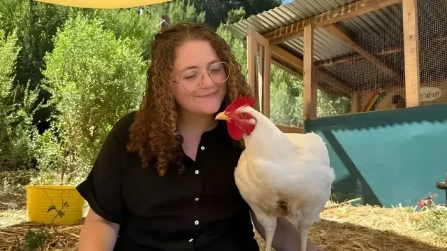 مرغیاں چرانے والی ملزمہ زوئی روزنبرگ جنہیں پانچ سال تک قید کی سزا ہو سکتی ہے۔