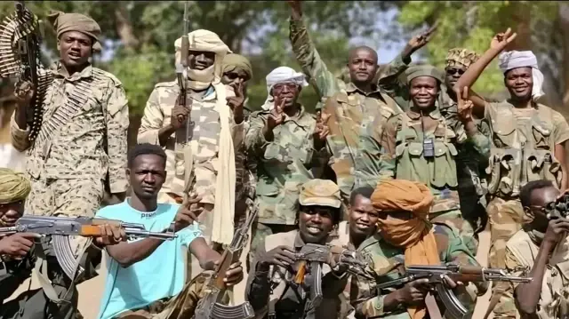 "العون الإنساني" بالسودان: "الدعم السريع" قتلت 2000 مدني بالفاشر