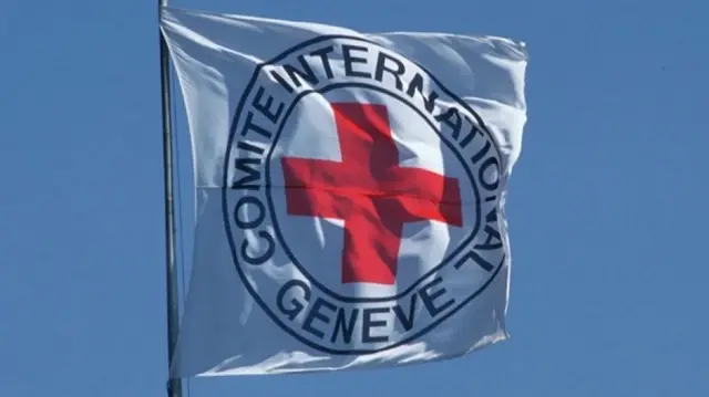 نادي الأسير: حظر الاحتلال زيارة الصليب الأحمر لمعتقلين غطاء لجرائمها