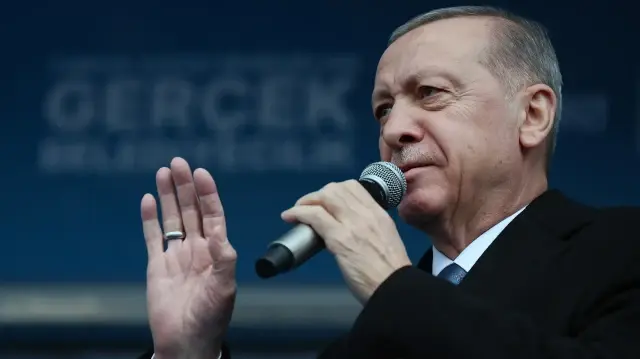 Erdoğan vows strong Türkiye on Republic's 102nd year