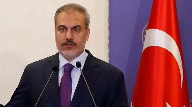 فيدان يهنئ الأتراك بذكرى تأسيس الجمهورية