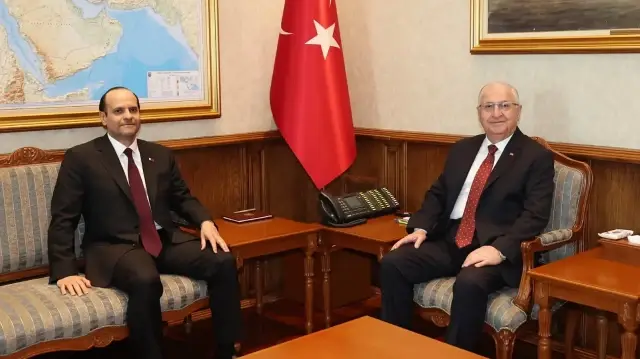 Türkiye and Qatar defense chiefs hold talks in Ankara