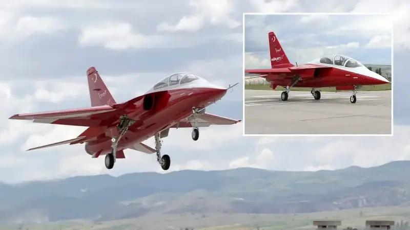 Teslimatların 2028'de başlaması, ilk sevkiyat uçağın 2029/2030 eğitim kursunda kullanılması ve HÜRJET'lerin en az 30 yıl görev yapması öngörülüyor.