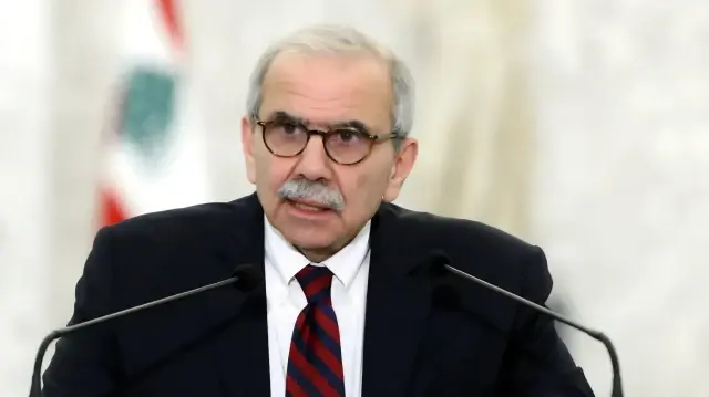 رئيس حكومة لبنان: أي سلاح خارج إطار الدولة خطر ولا يخدم أي قضية