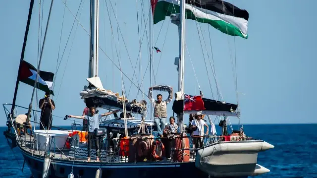 تحالف أسطول الحرية: 11 سفينة تواصل رحلتها من إيطاليا نحو غزة