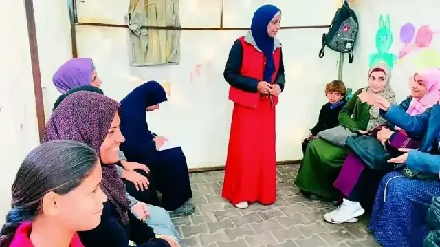 Gaza nurse brings psychological relief to women and children