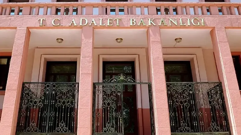 Adalet Bakanlığı 1000 Hakim ve Savcı Yardımcısı alımı yapacak: Başvurular ne zaman, sınav ücreti ne kadar? İşte detaylar