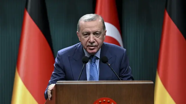 أردوغان لميرتس: ألا ترى ألمانيا الإبادة الإسرائيلية في غزة؟