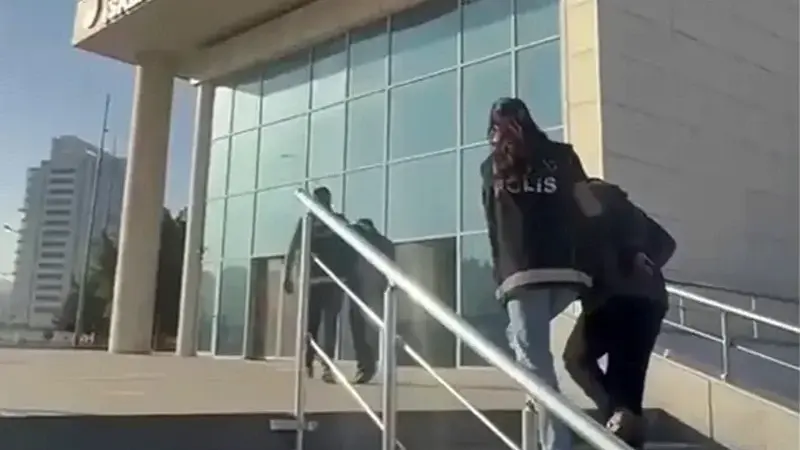 İki şahıs tutuklanarak cezaevine teslim edildiler.