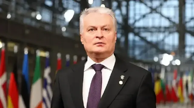 Lithuania vows response after Belarus balloons force Vilnius airport closure