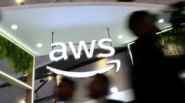 Les performances d’Amazon Web Services relancent la confiance des investisseurs, dopées par les investissements massifs dans l’intelligence artificielle.