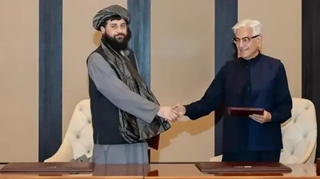 أفغانستان وباكستان تتفقان على استمرار وقف إطلاق النار