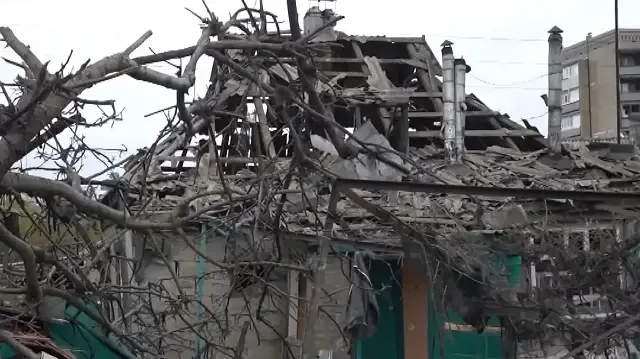 Rusya'nın Ukrayna'ya saldırısında yerleşim yerleri hasar aldı